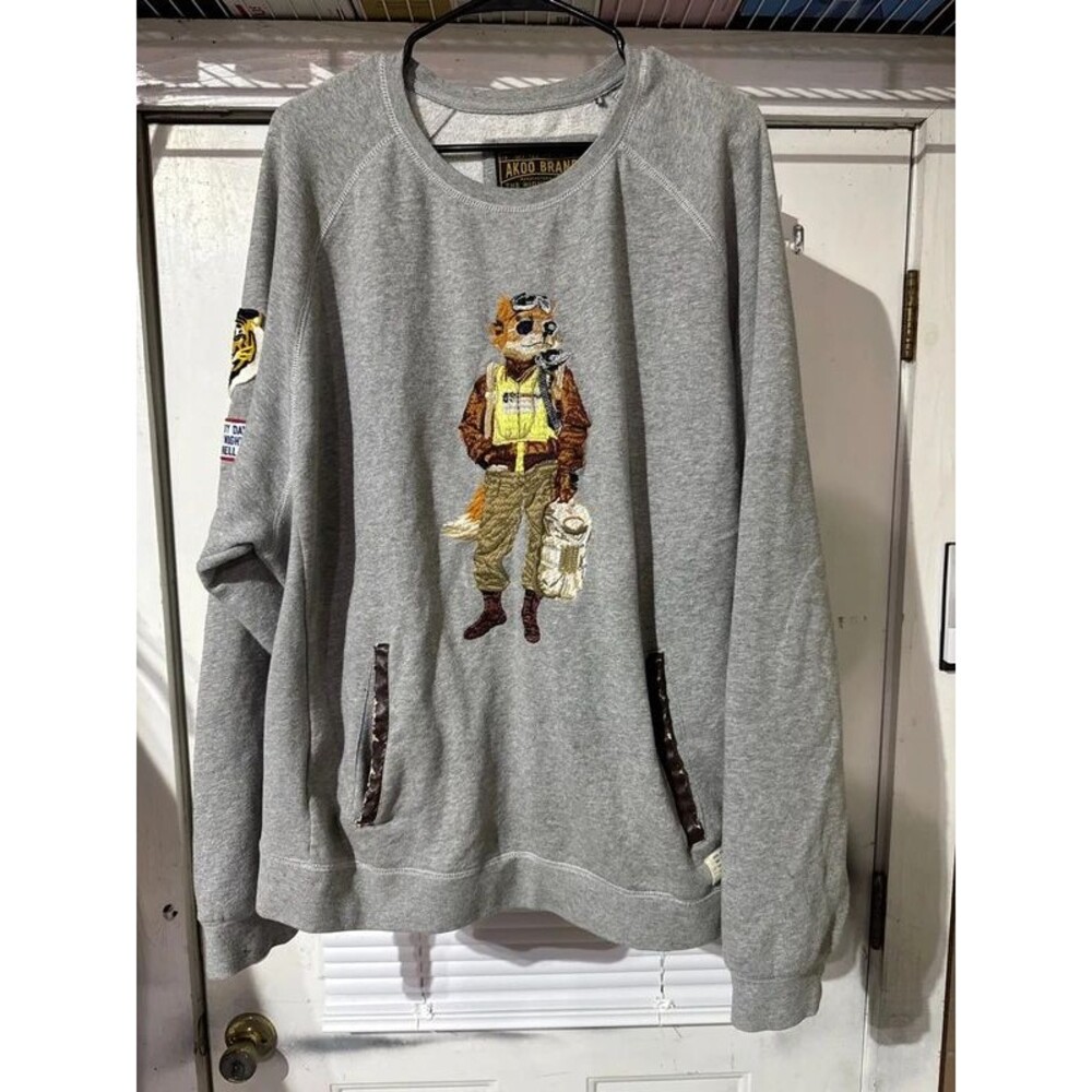 Akoo embroidered sweatshirt with pockets